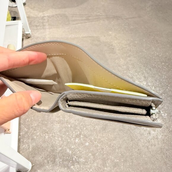 Marc Jacobs 2F5SMP066S01 J Marc Mini Compact Wallet Authentic‼️ - Picture 6 of 9